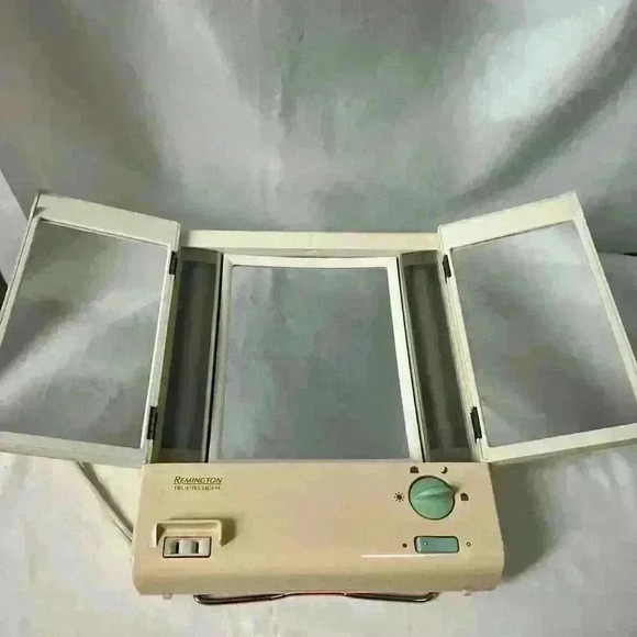 Remington TRUE-TO-LIGHT Lighted Makeup Mirror 4 Light Settings LM-8 Preowned VTG - Picture 5 of 10